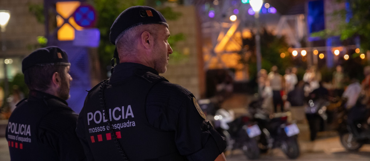 Agentes de los Mossos d'Esquadra, en una imagen de archivo