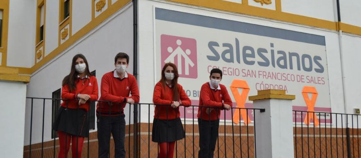 Alumnos del colegio Salesianos