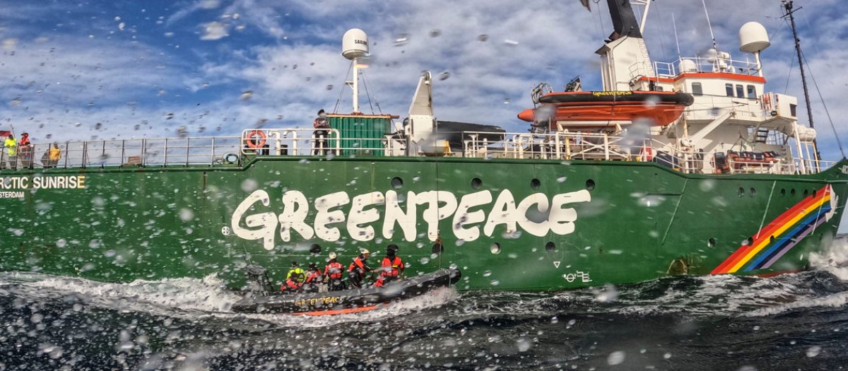 Greenpeace se suma a la desesperación política de la izquierda