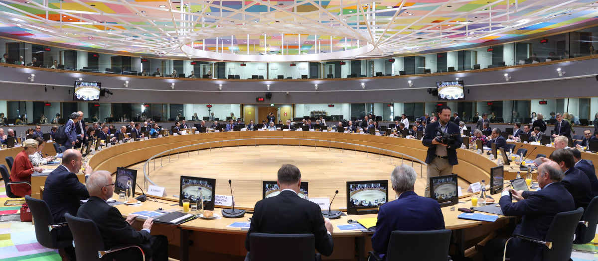 Vista del Ecofin de hoy viernes durante el debate entre ministros de Finanzas.