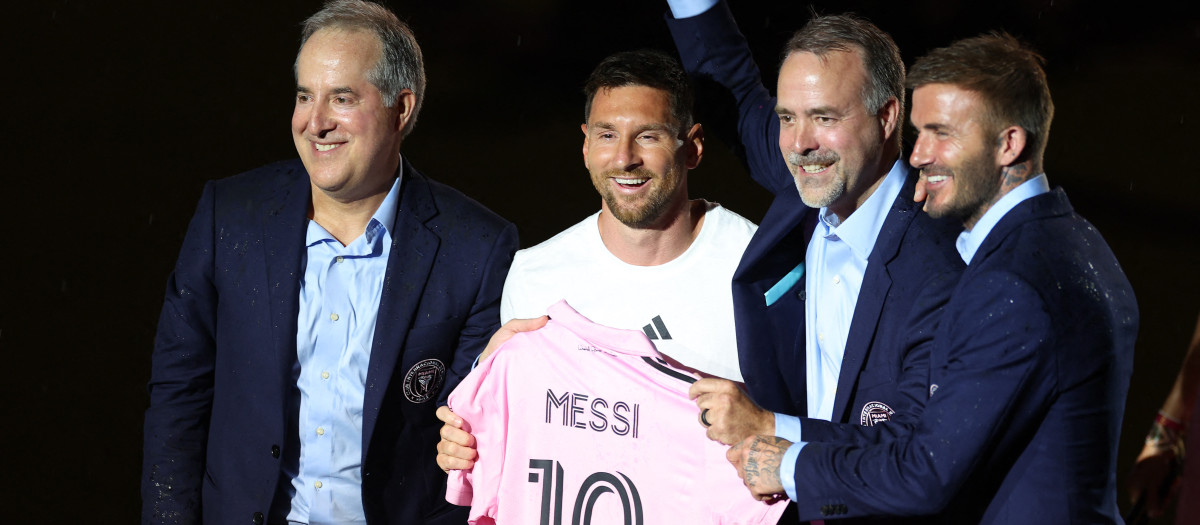 Leo Messi y David Beckham, en la presentación del astro argentino