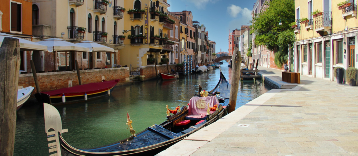 Un canal de Venecia