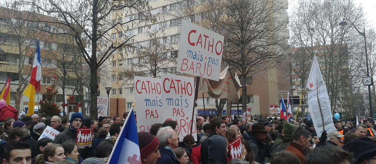 Manifestación del Instituto CIvitas