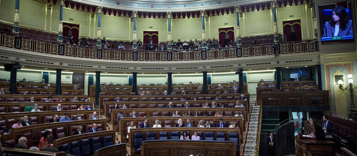 Vista general de una sesión plenaria en el Congreso de los Diputados, a 20 de abril de 2023, en Madrid (España). Durante el pleno, la reforma socialista de la ley del solo sí es sí ha recibido el respaldo del Congreso con el apoyo del PP y la oposición de Unidas Podemos, sus socios de Gobierno. Ha salido adelante con 233 votos a favor, 59 rechazos y cuatro abstenciones. La ley de Libertad Sexual ha regresado al Parlamento ocho meses después de su aprobación, el pasado agosto de 2022.
20 ABRIL 2023;CONGRESO;PLENO;GAS;UCRANIA
Jesús Hellín / Europa Press
(Foto de ARCHIVO)
20/4/2023