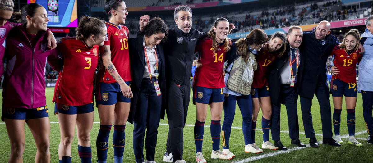 Las jugadoras de la selección española de fútbol femenino celebran su victoria ante Suecia de la semifinal del Mundial femenino