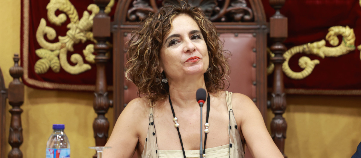 La ministra de Hacienda y Función Pública en funciones, María Jesús Montero