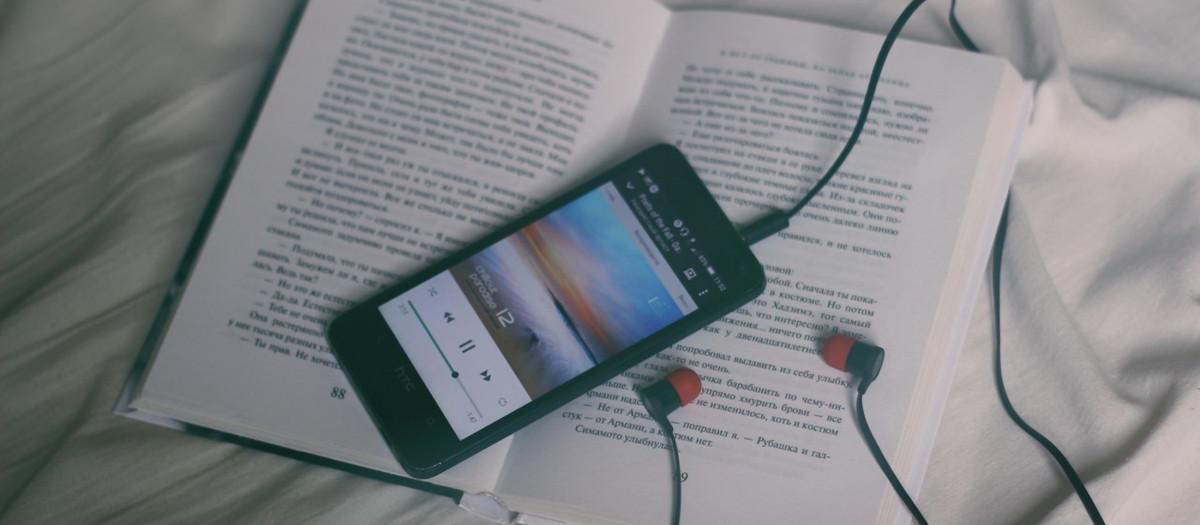 Hay diferencias importantes entre leer un libro y escucharlo