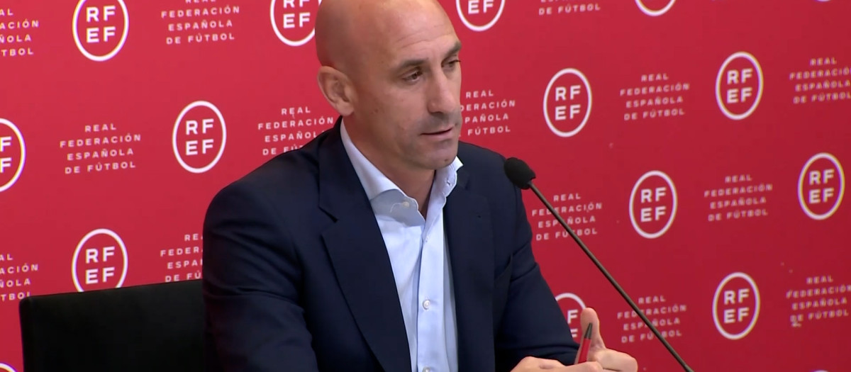 Luis Rubiales anuncia su dimisión este domingo a través de una carta de renuncia