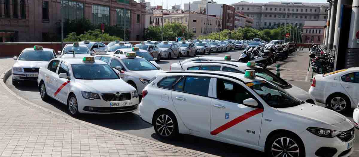 Parada de taxis en Madrid