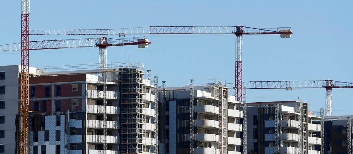 Una promoción de viviendas en construcción en Alicante.