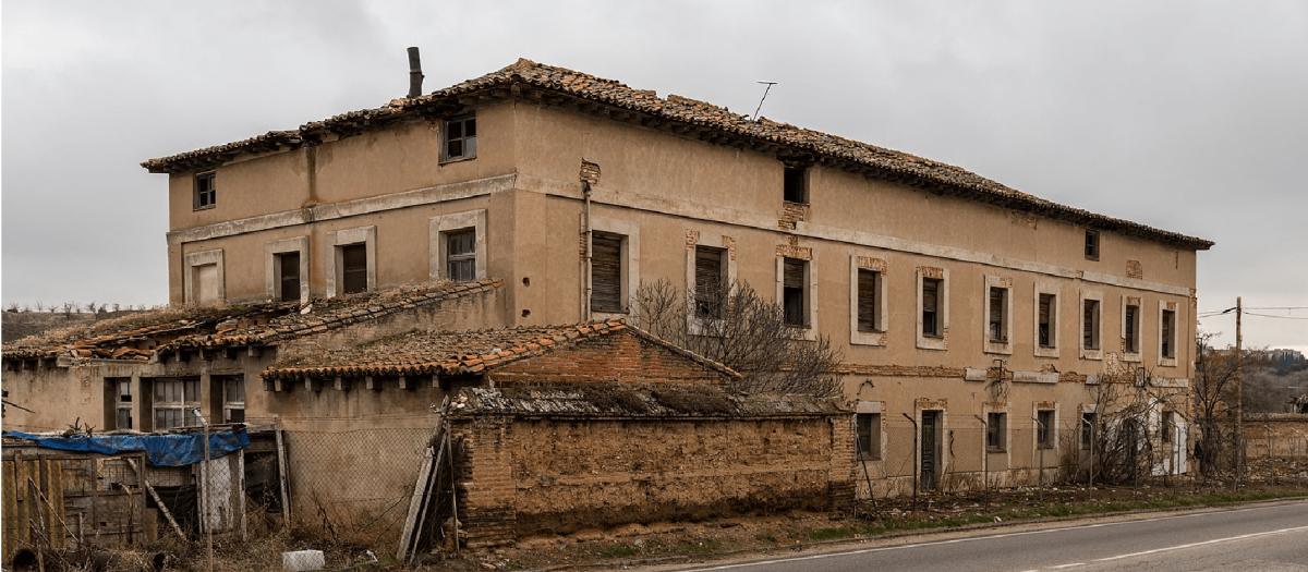 El Laboratorio de los Ingleses, un edificio histórico ubicado a las orillas del río Henares