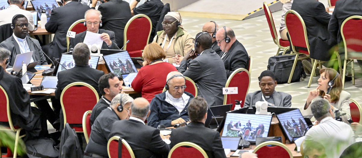 Sesión de trabajo del Sínodo de los Obispos del lunes 9 de octubre de 2023