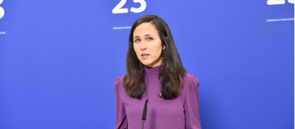 La ministra de Derechos Sociales y Agenda 2030 en funciones, Ione Belarra, atiende a los medios de comunicación, en el Palacio de Congresos, a 18 de septiembre de 2023 en Zaragoza, Aragón (España). Belarra preside a continuación la Reunión informal ministerial de Educación y Juventud, con motivo de la Presidencia española del Consejo de la Unión Europea. Durante la cita se debatirán líneas de trabajo para fomentar entre los jóvenes el interés por la actividad política, para hacerla más inclusiva y participativa.
18 SEPTIEMBRE 2023;ZARAGOZA;ARAGÓN;BELARRA;REUNIÓN INFORMAL MINIESTERIAL
Ramón Comet / Europa Press
18/9/2023