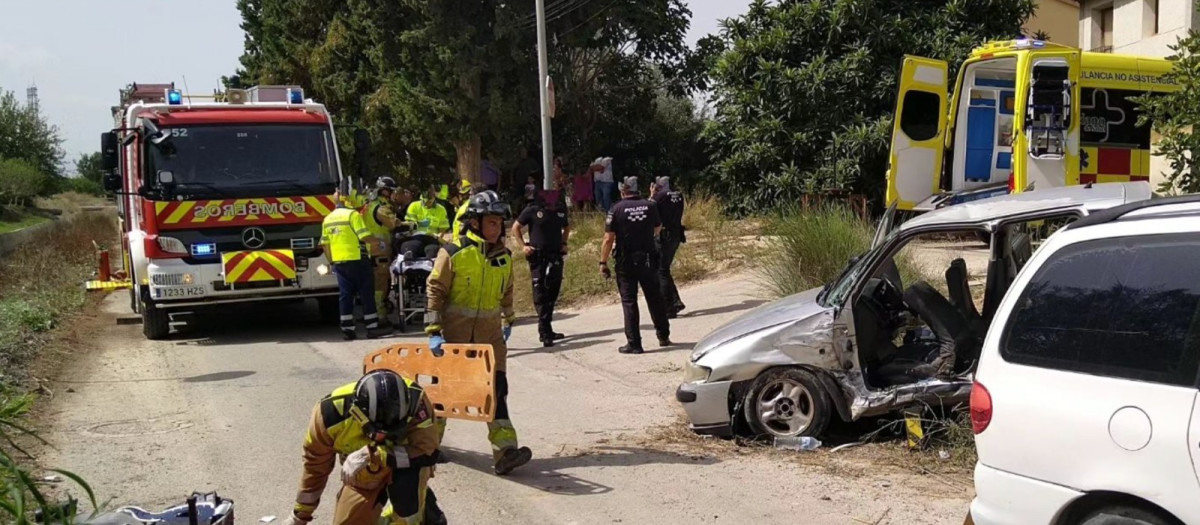 Un hombre trata de asesinar a su mujer porque le ordenó que no trabajase y ella le desobedeció