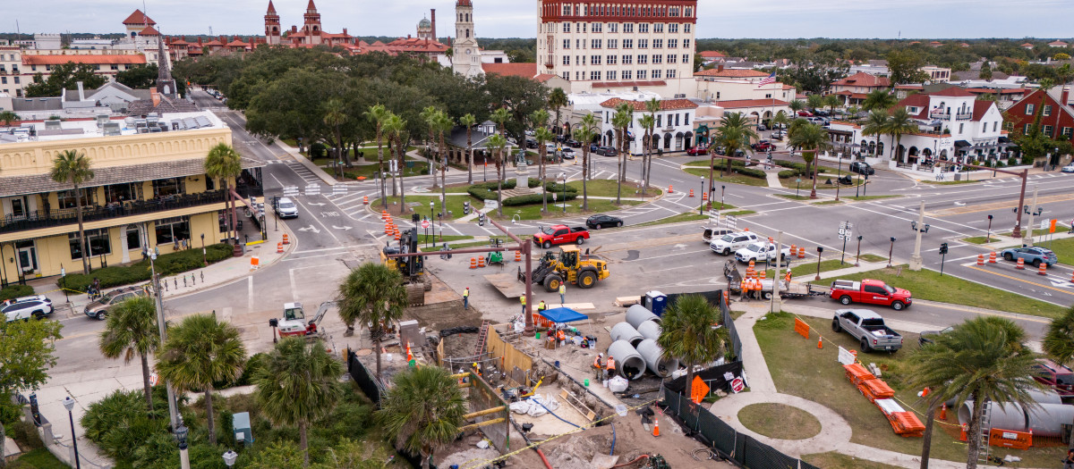 Vista aérea de la zona donde fue halada una embarcación de pesca del siglo XIX, en la ciudad de San Agustín en Florida