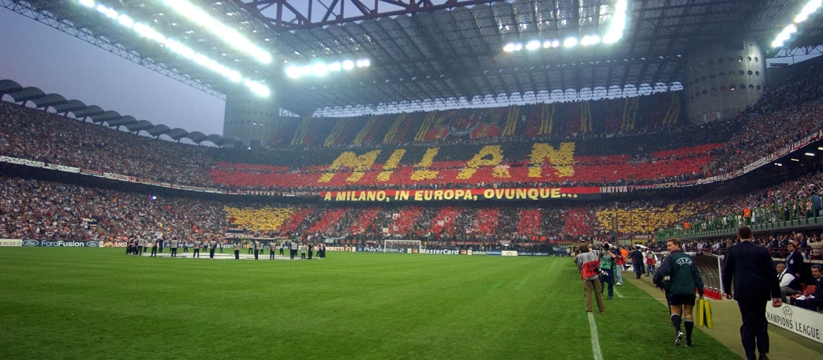 San Siro o Giuseppe Meazza es el estadio del AC Milan e Inter de Milan y ha vivido los mejores duelos de Champions