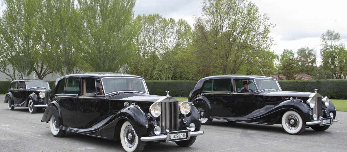 Los tres Rolls Royce Phantom IV matriculados a nombre del Ejército de Tierra y mantenidos por Patrimonio Nacional
