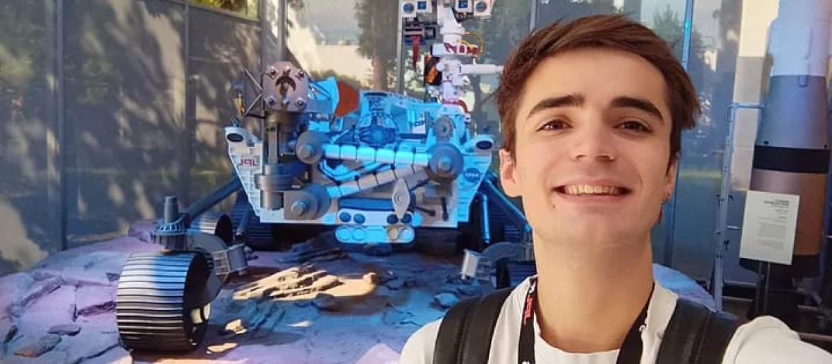 El joven ingeniero linarense Juan García