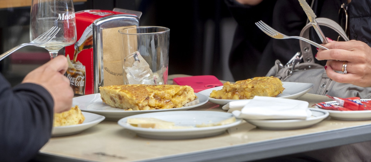 Tortilla de patatas en el restaurante Casa Dani en el Mercado de La Paz