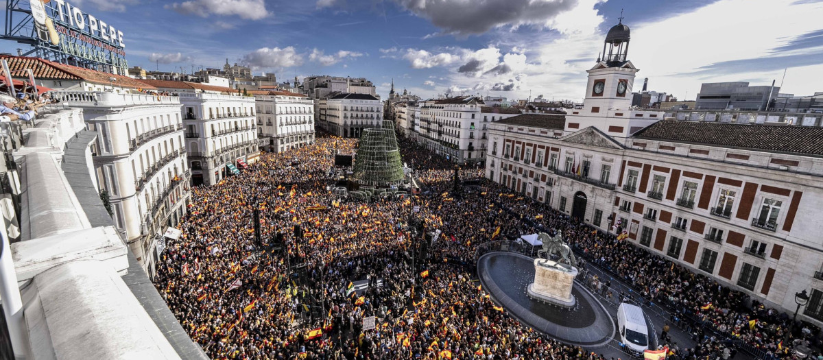 Imagen de la Puerta de Sol durante la manifestación por la igualdad y contra la amnistía