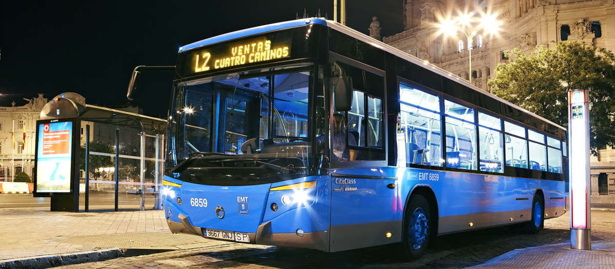 Autobús nocturno en Madrid