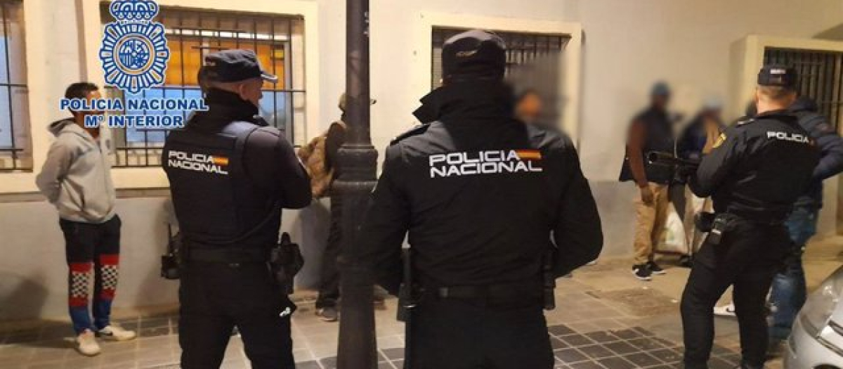 Detenciones en el barrio valenciano de Orriols, este miércoles por la noche