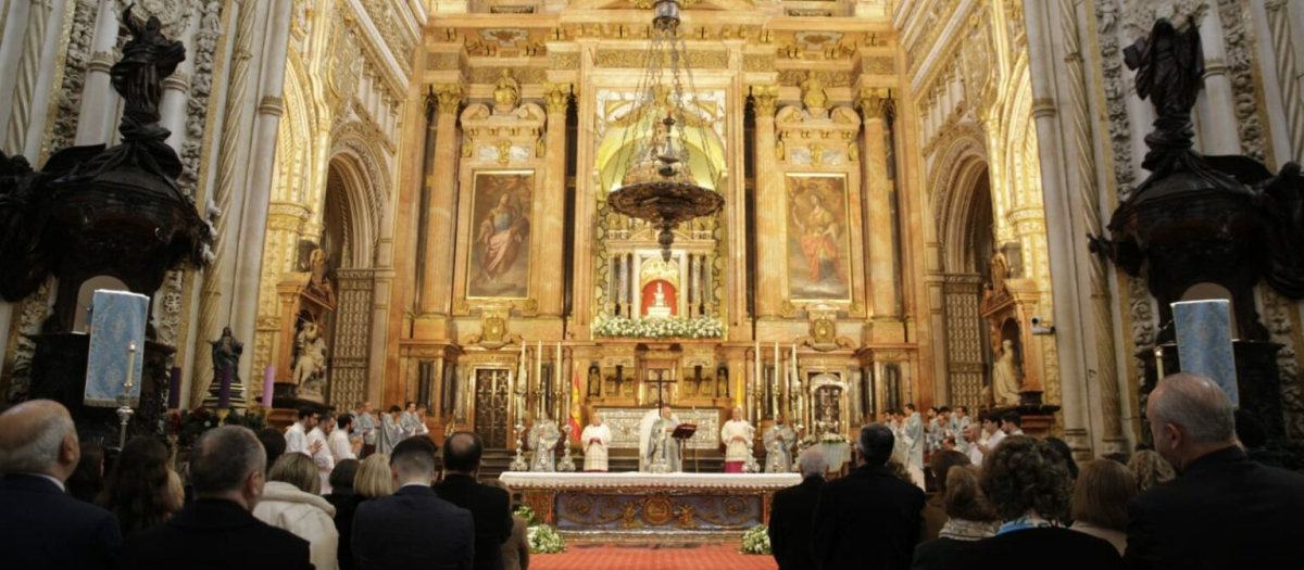 Celebración en la Santa Iglesia Catedral la ordenación diaconal de los seis nuevos diáconos