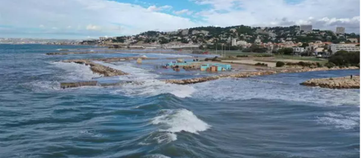 Costa de la localidad de Marsella, Francia