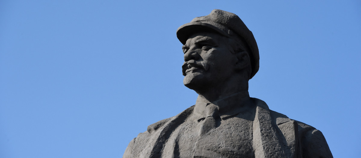 Estatua de Lenin en Donetsk, en la Ucrania ocupada por Rusia