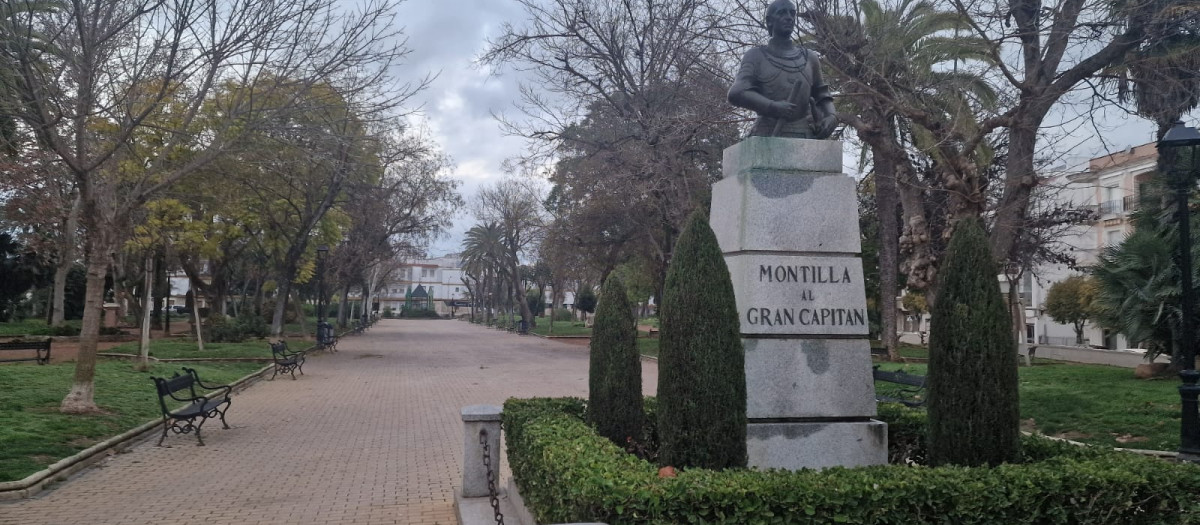 Paseo de las Mercedes, en Montilla, una de las zonas afectadas por las palomas