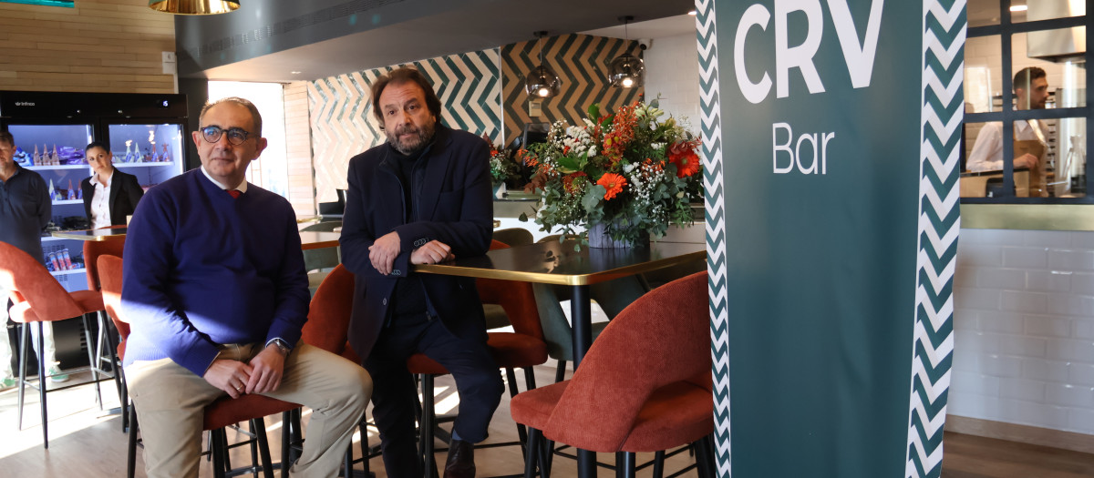 Pedro Díaz Parrondo y Daniel García-Ibarrola, en CRV Bar
