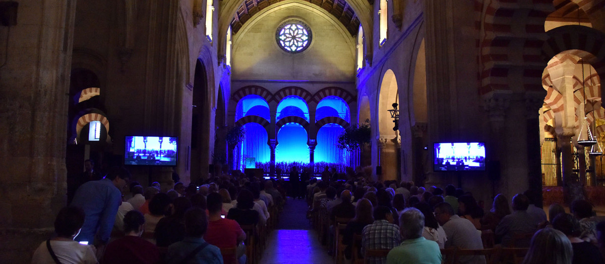 Una representación teatral en la Mezquita Catedral