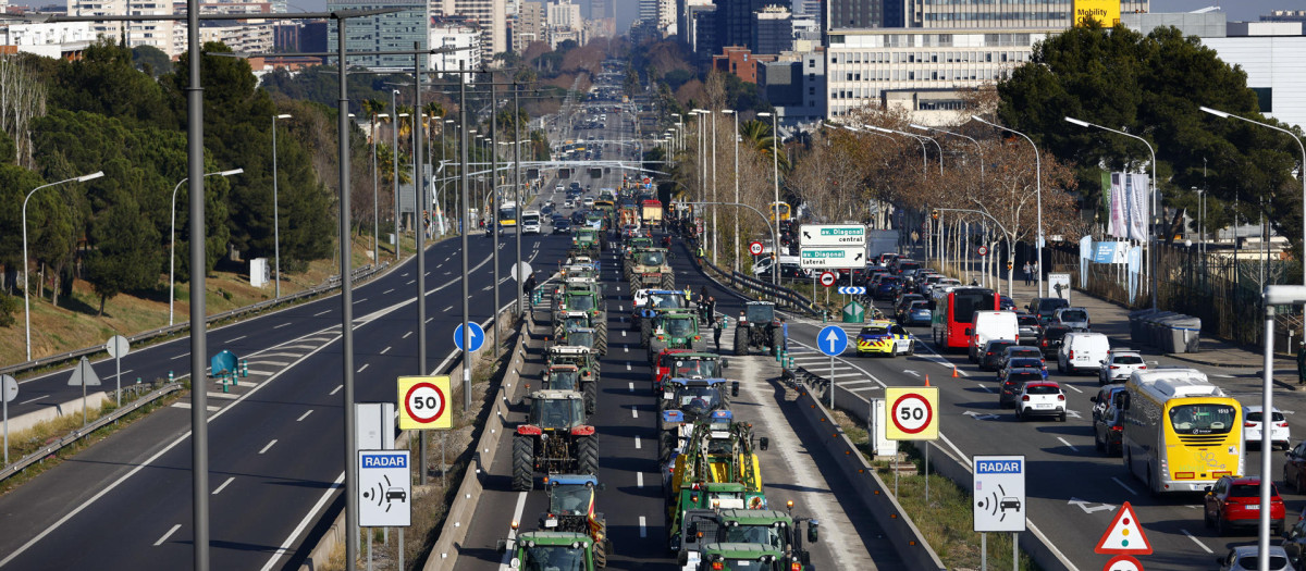 Tractores por la Diagonal