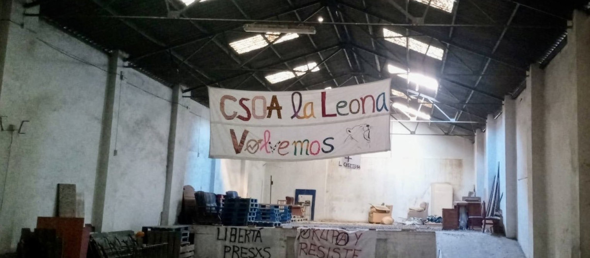 Interior del CSOA La Leona, desalojado en 2023