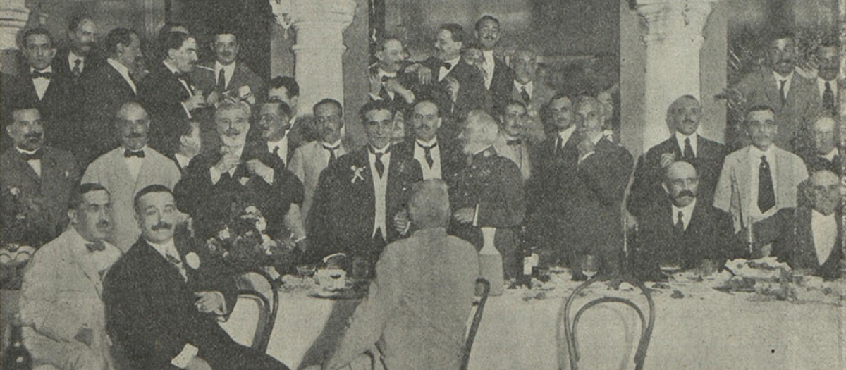 Banquete ofrecido a Inurria en el claustro del Círculo de la Amistad
