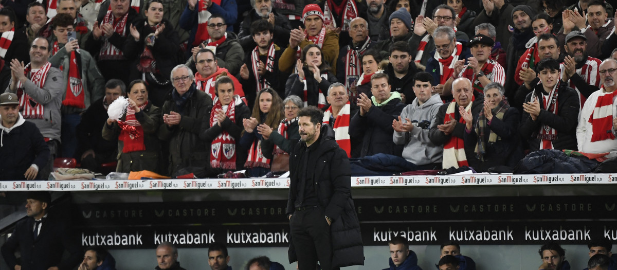 La semifinal entre Athletic y Atlético se detuvo hasta en dos ocasiones