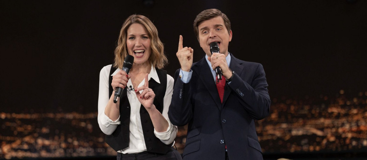 Silvia Intxaurrondo y Marc Giró cantan en el programa del segundo