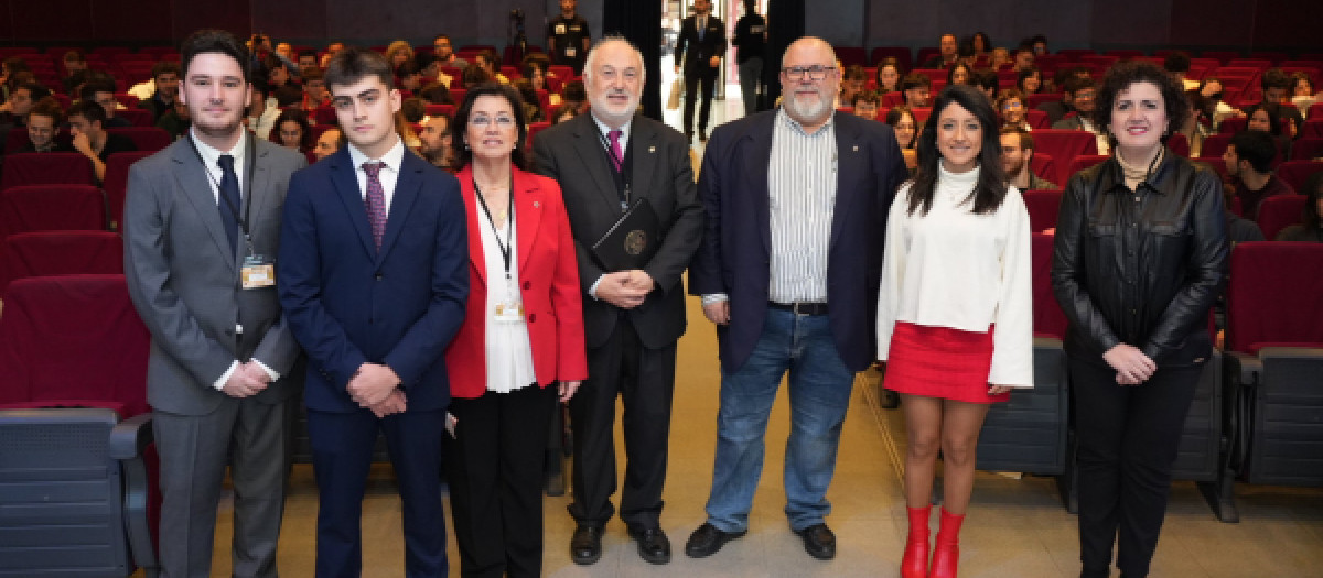 Autoridades durante la inauguración del congreso