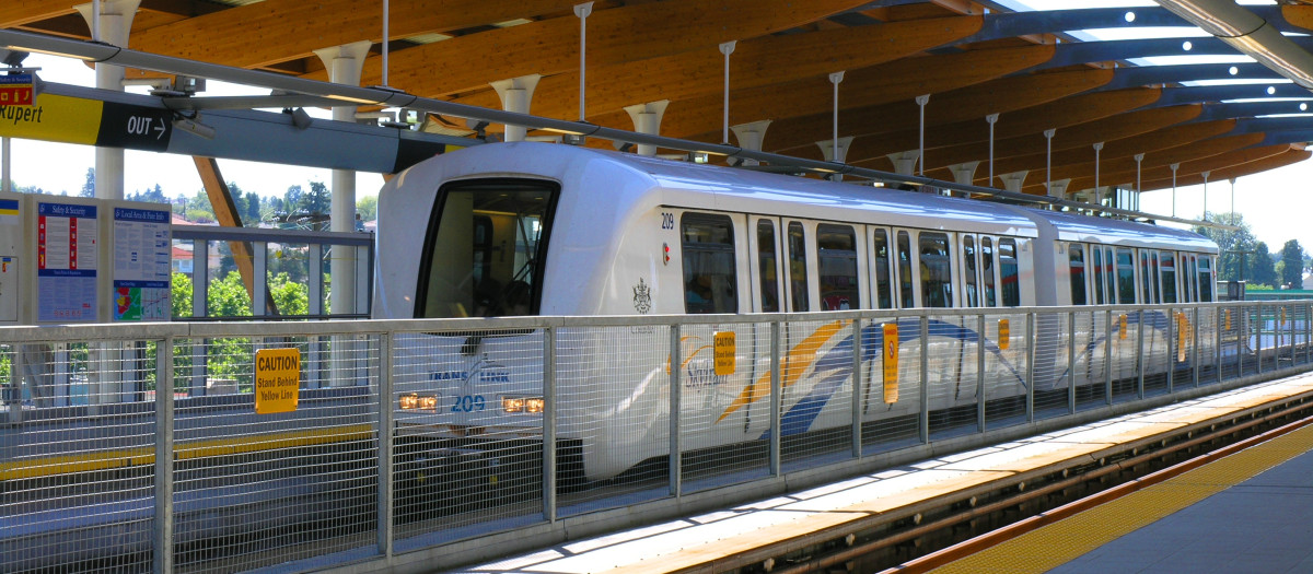 Tren elevado en Vancouver