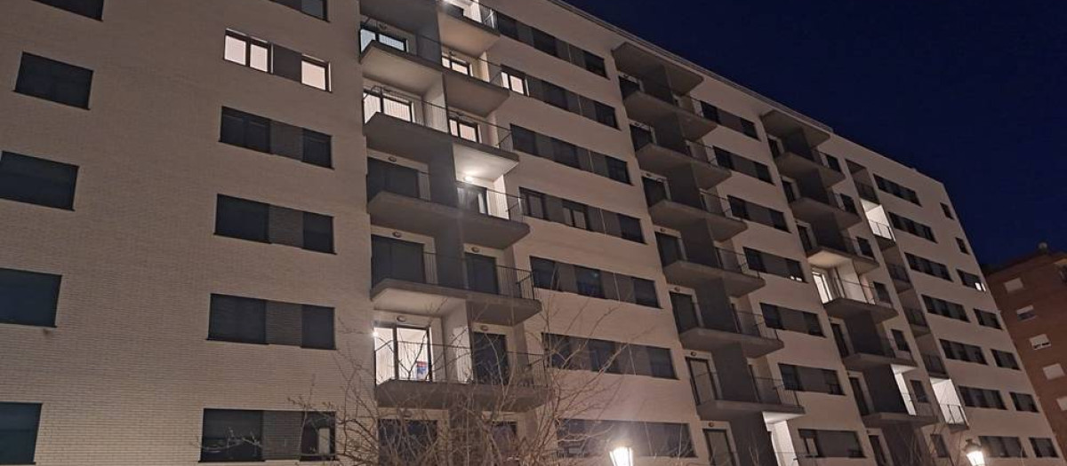 Edificio en el que los afectados por el incendio de Valencia han sido realojados