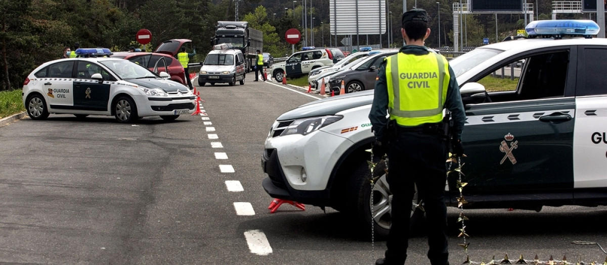 Control de seguridad de la Guardia Civil