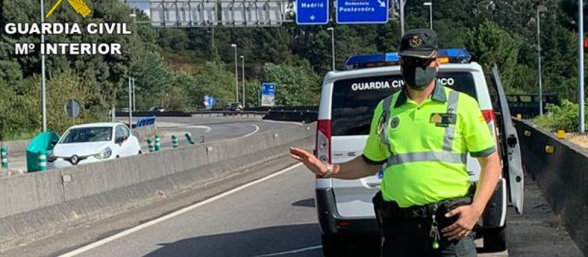 Los controles de carretera están compuestos por entre 12 y 20 agentes en función de disponibilidad
