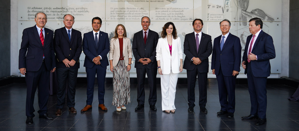 La presidenta de la Comunidad de Madrid, Isabel Díaz Ayuso, participa en Santiago de Chile