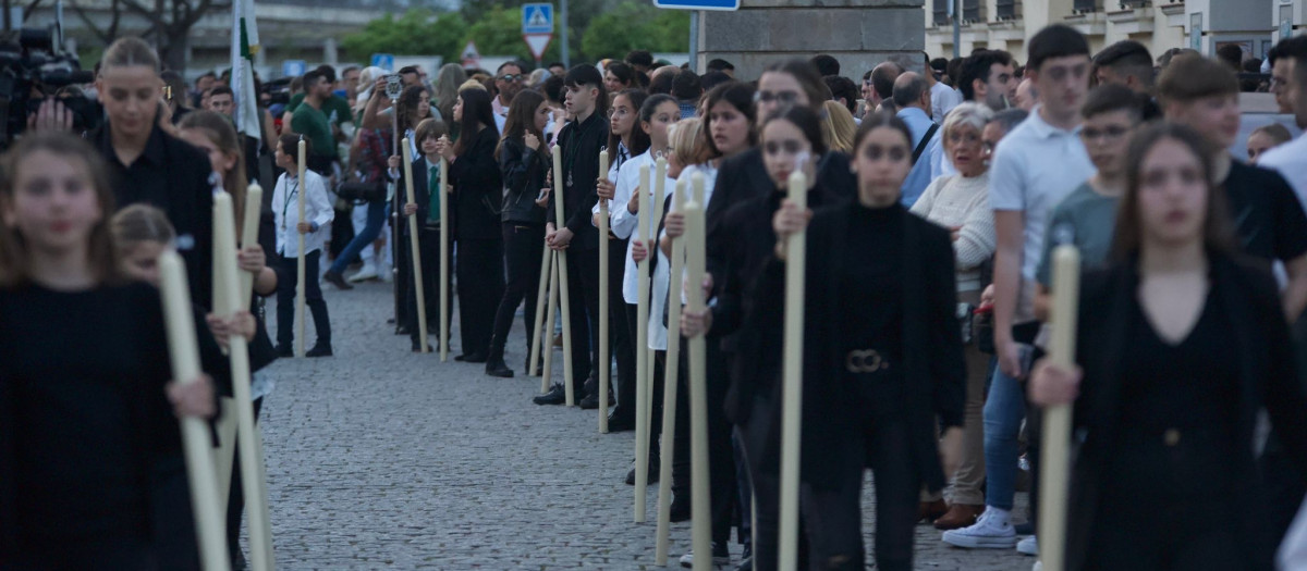 El Señor de las Tres Caídas pisa por primera vez las calles de Fátima