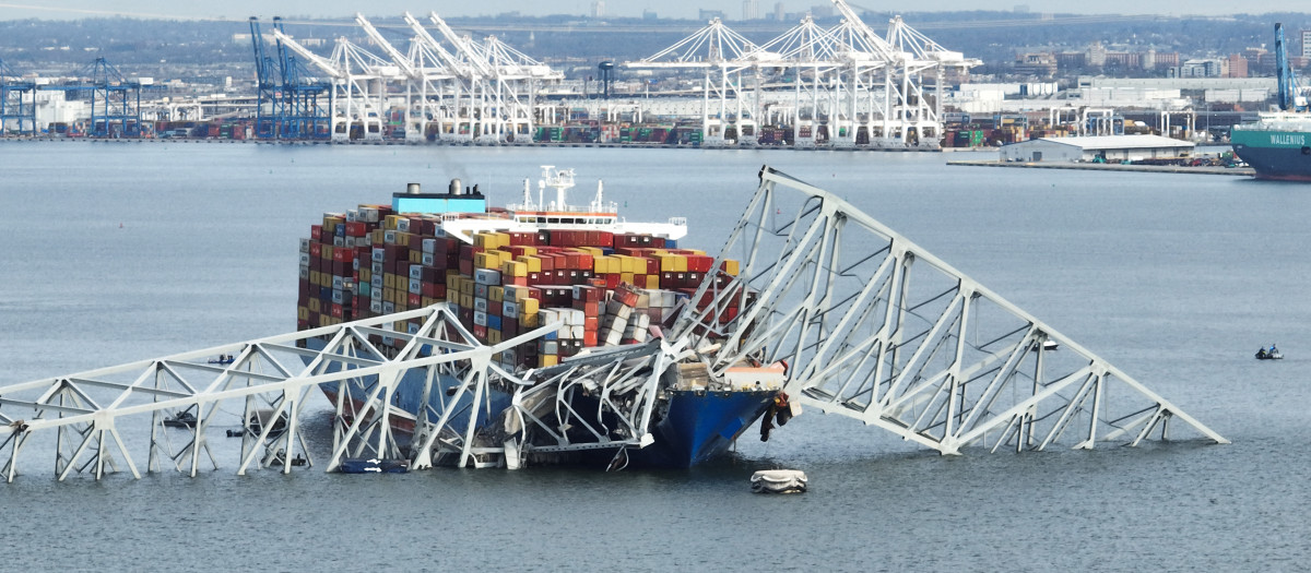 Estado del Puente de Key tras el impacto del Dali