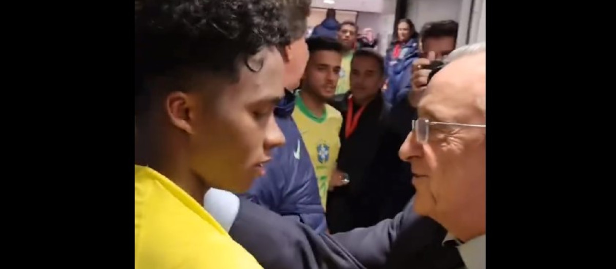 Florentino Pérez felicitó a sus jugadores brasileños tras el partido contra España