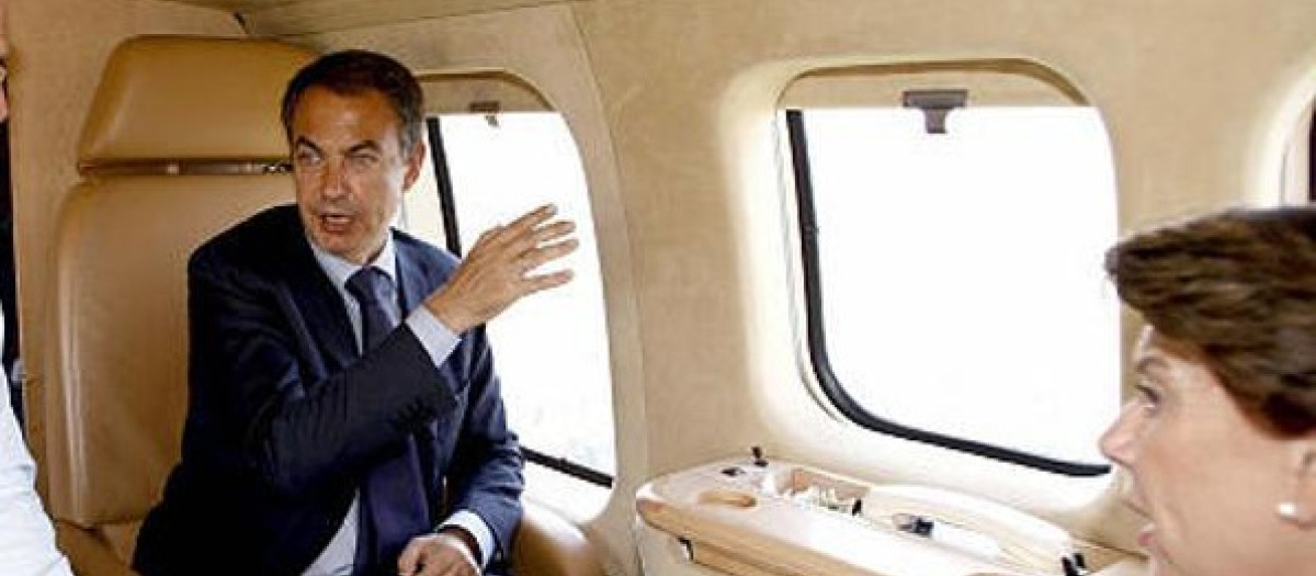José Luis Rodríguez Zapatero a bordo de uno de los Falcon oficiales
