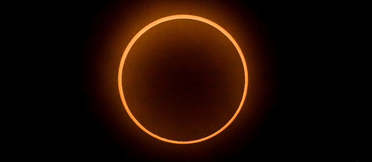 Eclipse solar total