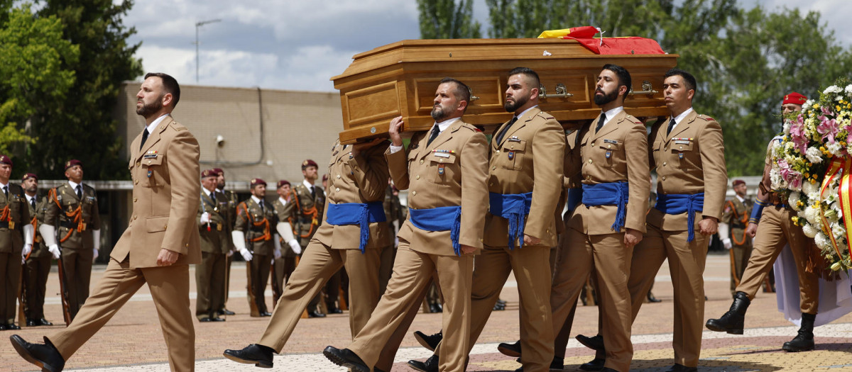 Acto de homenaje al cabo Billye Germán Palacios Aguilar, fallecido en Polonia