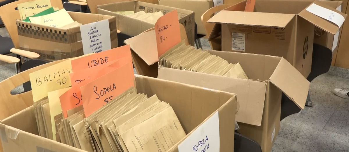 Hoy se produce el recuento de los votos del extranjero del pasado domingo